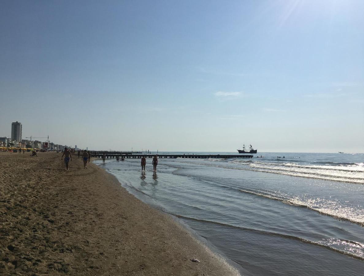 Zzznon Attivo Ex Dl5 E Dl6 Apartamento Lido di Jesolo Exterior foto